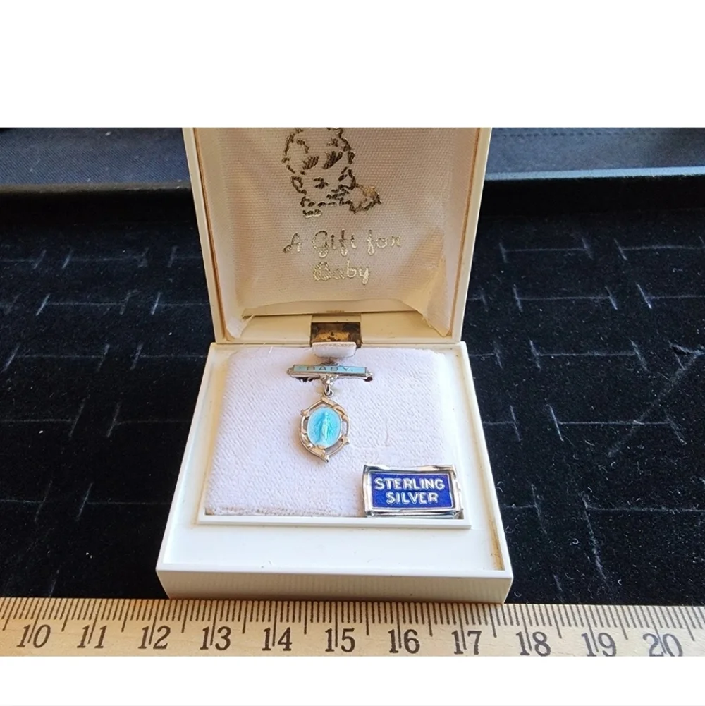 Vintage A Gift For Baby Madonna Pin Sterling Silver New In Box